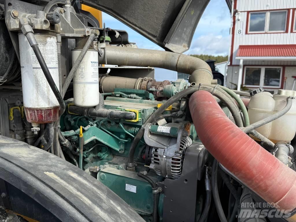 Volvo SD 135 B Tahačové válce