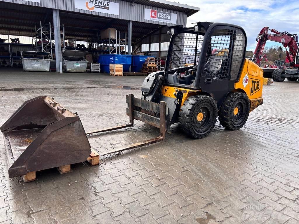 JCB 170 Smykem řízené nakladače