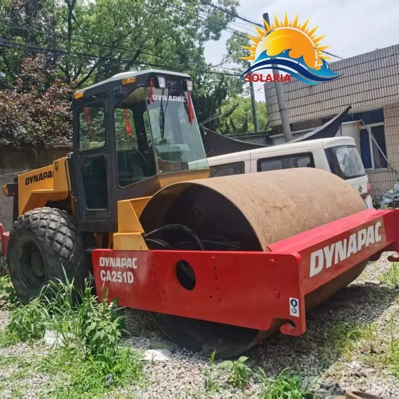 Dynapac ca251d Tahačové válce