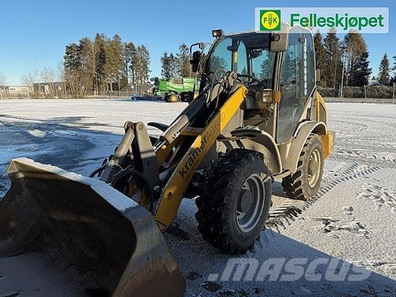  850 Smykem řízené nakladače