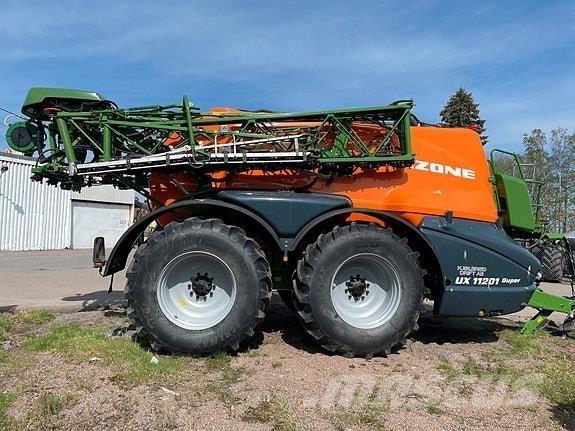 Amazone UX11201 Samohybné postřikovače