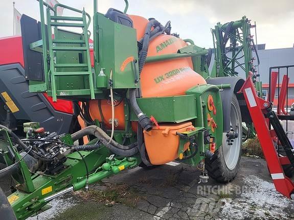 Amazone UX3200 Samohybné postřikovače