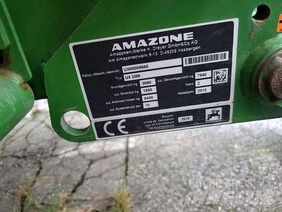 Amazone UX3200 Samohybné postřikovače