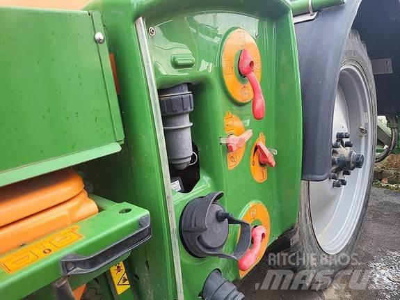 Amazone UX3200 Samohybné postřikovače
