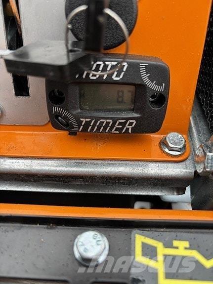 AS Motor Stroje na sklizeň pícnin-příslušenství