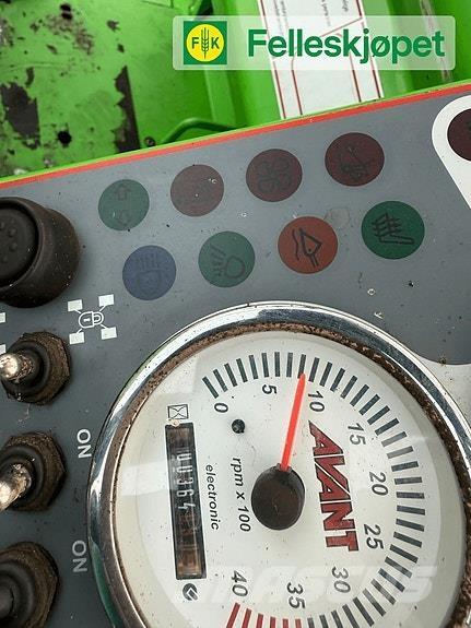 Avant 520 Smykem řízené nakladače