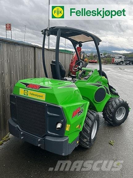 Avant 755i Smykem řízené nakladače