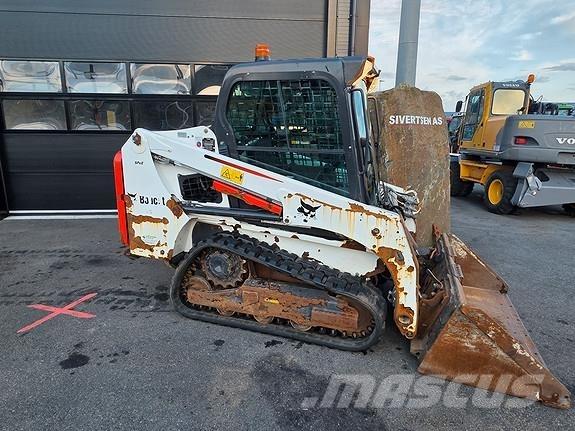 Bobcat T450 Smykem řízené nakladače