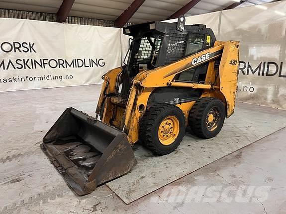CASE 430 Smykem řízené nakladače