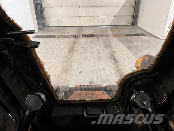 CASE 440 Smykem řízené nakladače