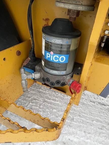 CAT 906hl Kolové nakladače
