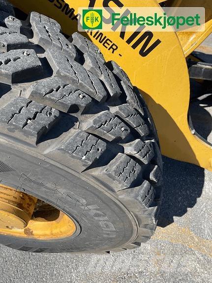 CAT 906hl Kolové nakladače