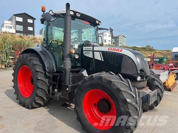 CLAAS 640 ARION Traktory
