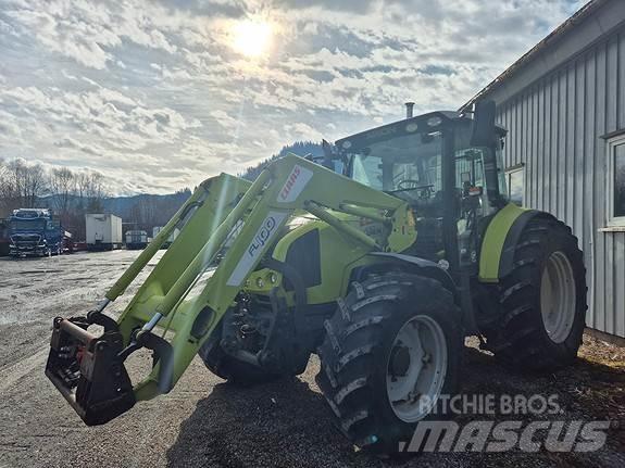 CLAAS 8690 Traktory