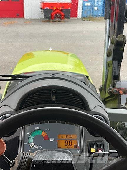 CLAAS Ares 697 Traktory