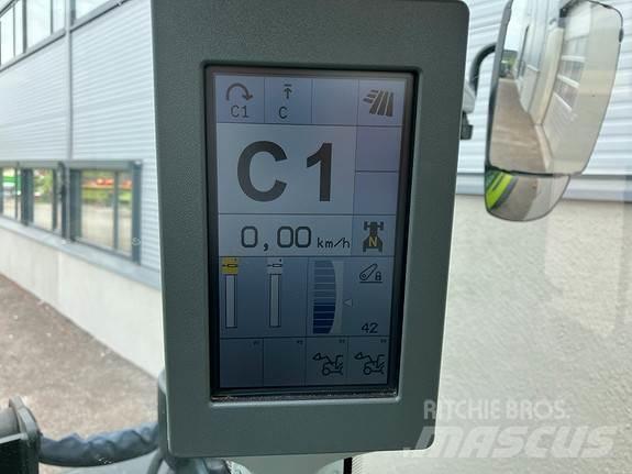 CLAAS Arion 470 Traktory