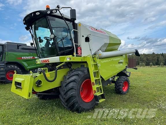 CLAAS Avero 240 Sklízecí mlátičky
