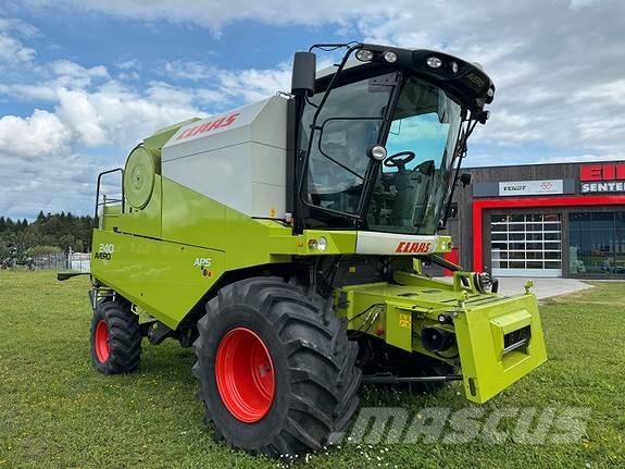 CLAAS Avero 240 Sklízecí mlátičky