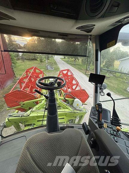 CLAAS Avero 240 Sklízecí mlátičky