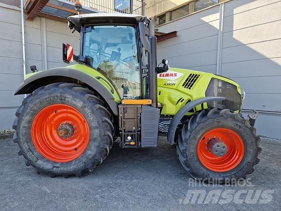 CLAAS AXION 830 Traktory