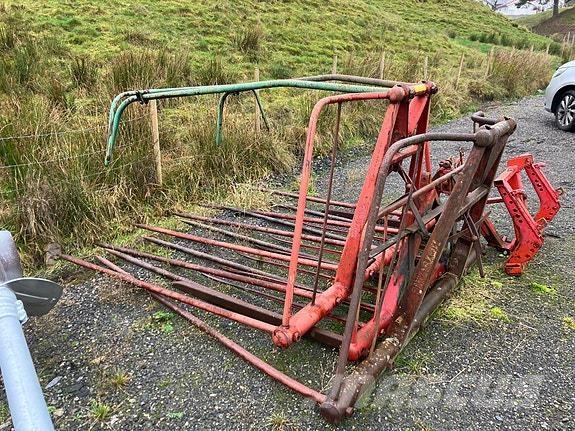 Dalen / Kverneland Lis na válcové balíky