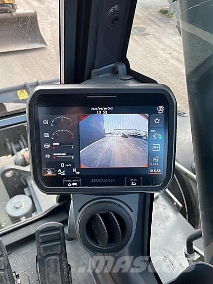 Doosan DX160W-7 Pásová rýpadla