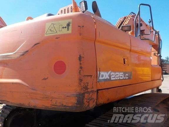 Doosan DX225LC-3 Pásová rýpadla