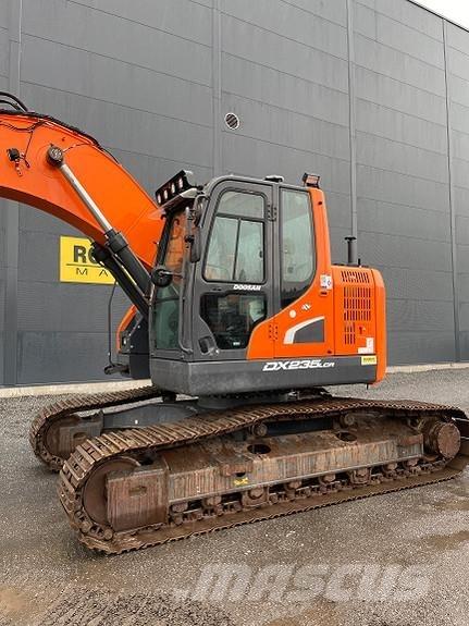 Doosan DX235LC-5 Pásová rýpadla