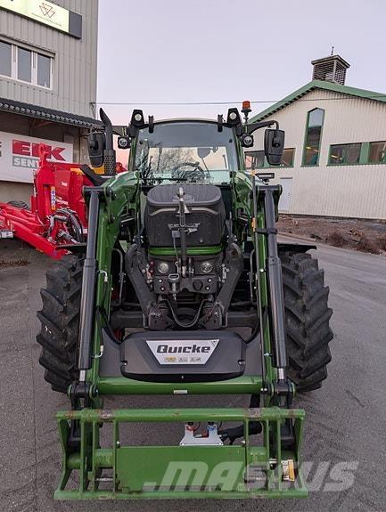 Fendt 211 PROFI Traktory