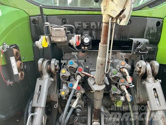 Fendt 516 Profi+ Traktory
