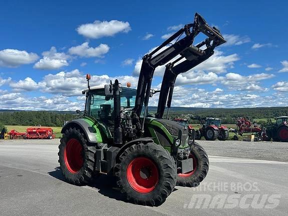 Fendt 516 Vario Traktory