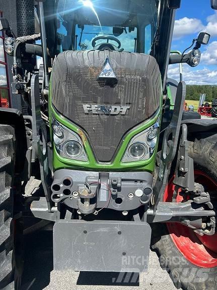 Fendt 516 Vario Traktory