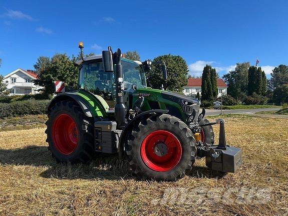 Fendt 620 VARIO Traktory
