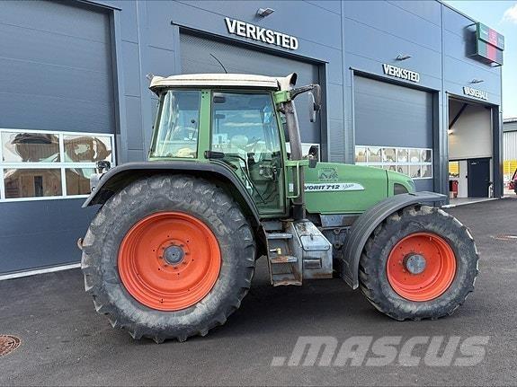 Fendt 712 Favorit Traktory