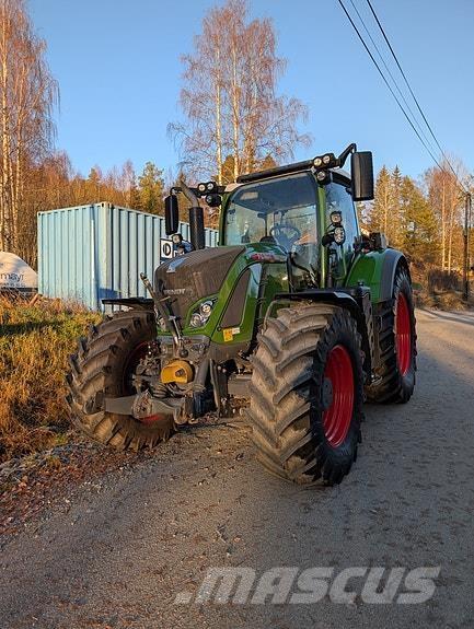 Fendt 724 profi+ Traktory