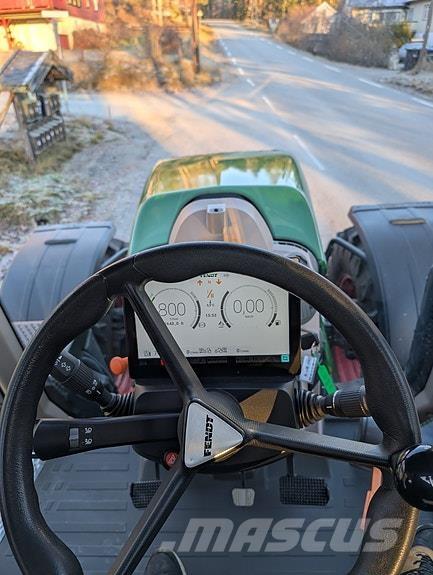 Fendt 724 profi+ Traktory