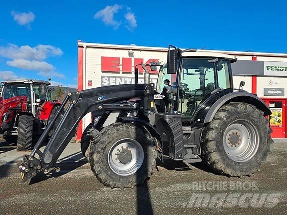 Fendt 724 S4 Profi Traktory