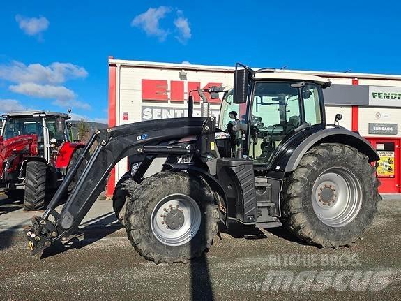 Fendt 724 S4 Profi Traktory