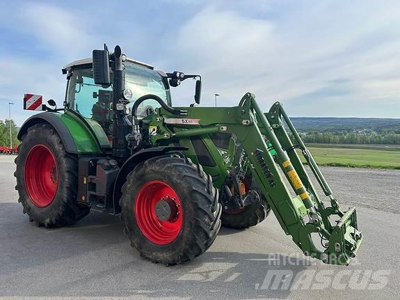 Fendt 724 VARIO Traktory