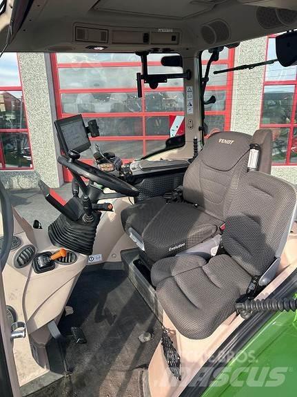 Fendt 724 VARIO Traktory