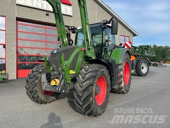 Fendt 724 VARIO Traktory