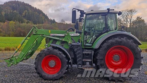 Fendt 724 Vario Traktory
