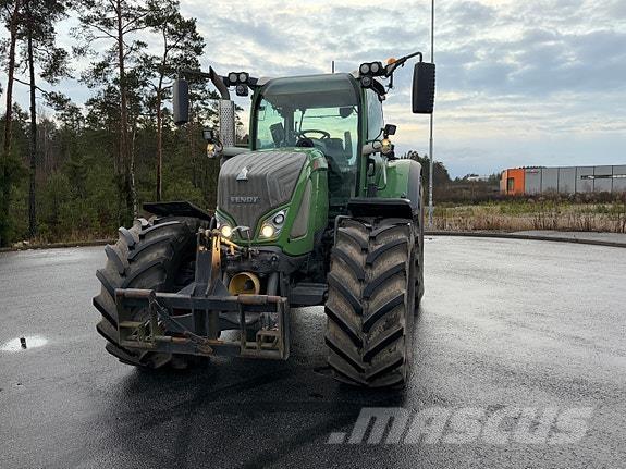 Fendt 724S4 Traktory
