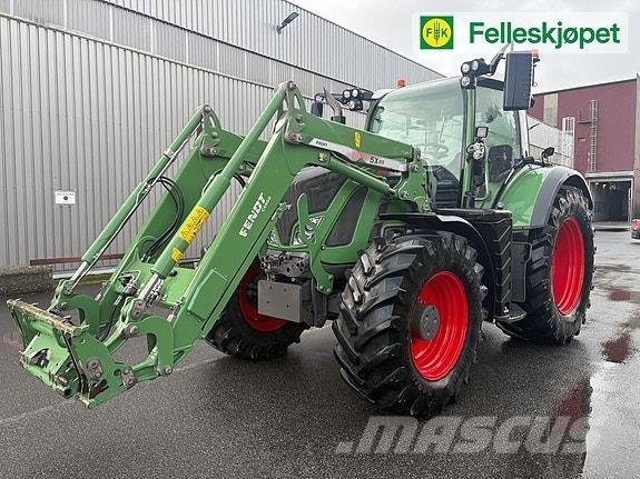 Fendt 724S4 Profi+ Traktory