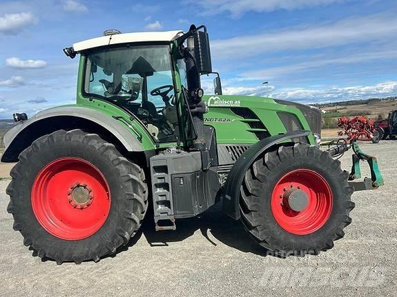 Fendt 828 Vario Traktory