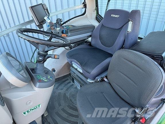Fendt 828 Vario Traktory