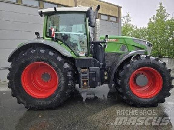 Fendt 942 VARIO Traktory