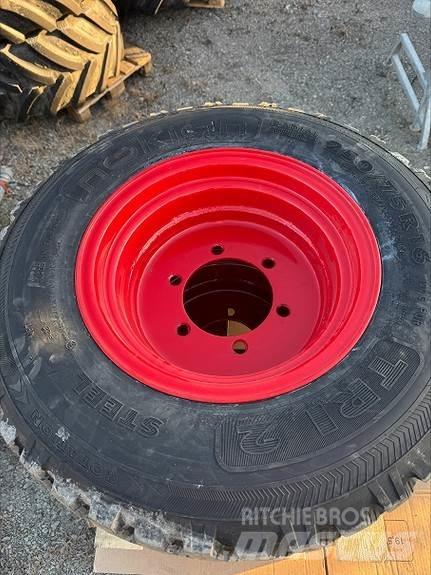 Fendt hjulsett Pneumatiky, kola a ráfky