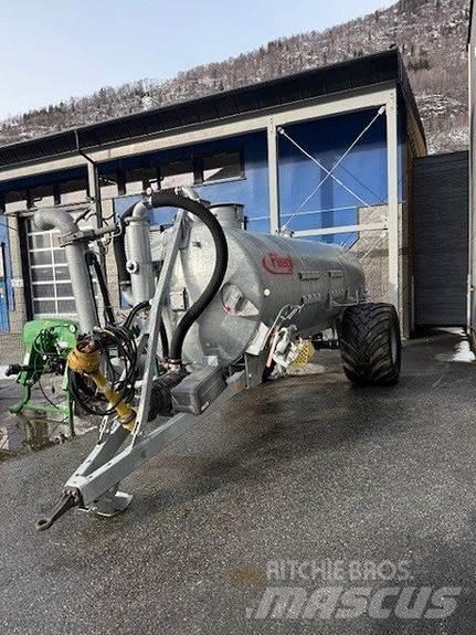 Fliegl VFW10600 Rozmetadlo minerálních hnojiv