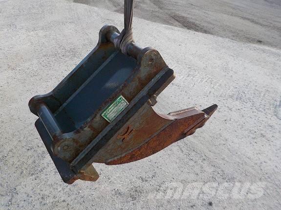 Globus S-50 ripper Ostatní komponenty